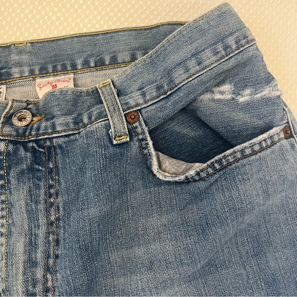 Lucky Brand Straight Leg Short Inseam Light Blue Jeans B8/27 - Picture 4 of 15